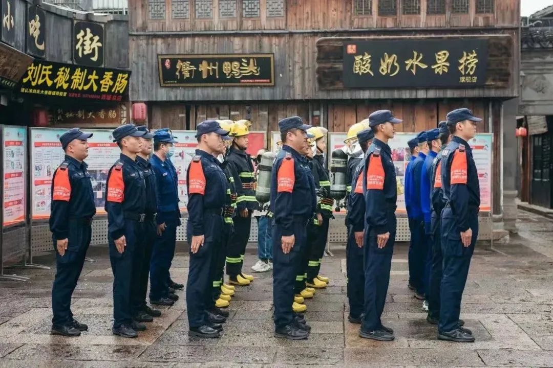 湖南保安服務,墻外高空清洗服務,湖南保利天創物業發展有限公司