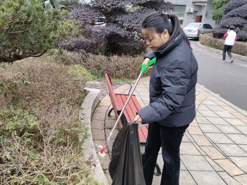 湖南保安服務,墻外高空清洗服務,湖南保利天創物業發展有限公司